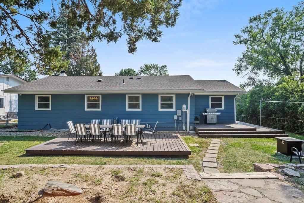 Roomy 5 Bed 3 Bath Fire Place Large Outdoor Space Rapid City Bagian luar foto