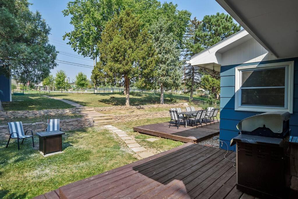 Roomy 5 Bed 3 Bath Fire Place Large Outdoor Space Rapid City Bagian luar foto