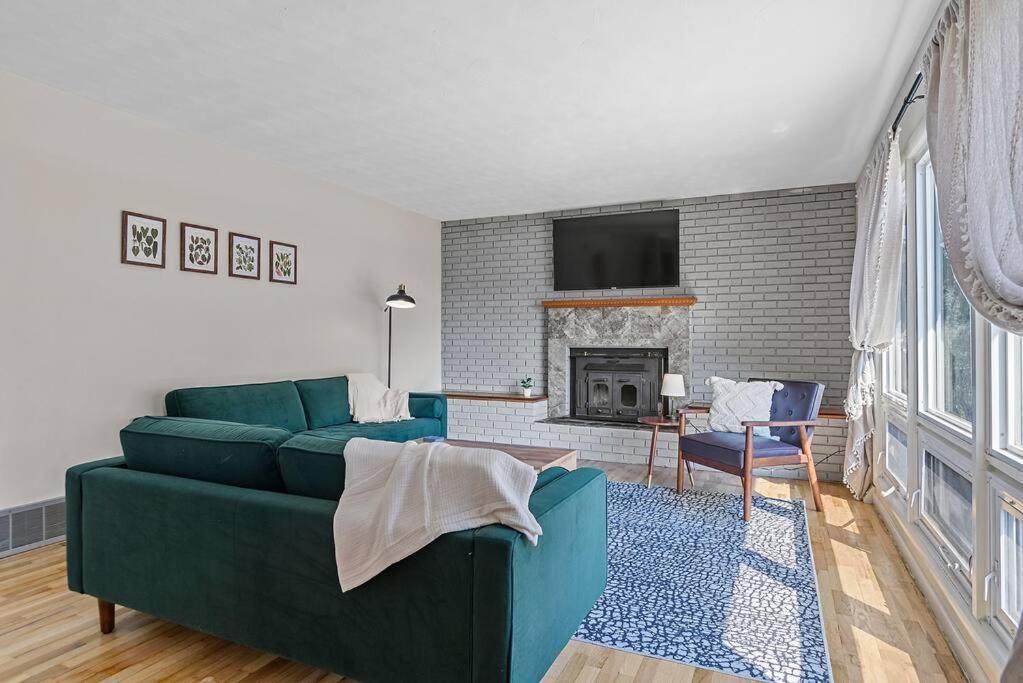 Roomy 5 Bed 3 Bath Fire Place Large Outdoor Space Rapid City Bagian luar foto